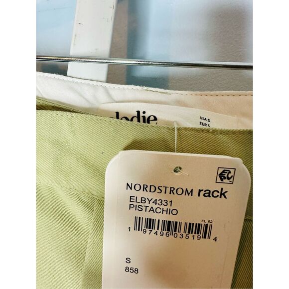Elodie NWT Pleated Straight Leg Pistachio Pants size small - Picture 4 of 7